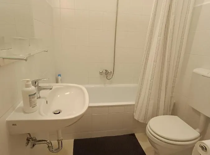 Barátságos, Csendes, Napfényes Lakás. Apartman Budapest